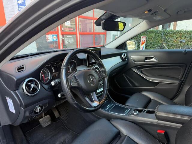 Mercedes-Benz GLA-KLASSE 180 PREMIUM PLUS