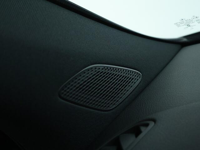 Mercedes-Benz GLA-KLASSE 250 e Plug-In Hybride Luxury | Trekhaak | Sfeerverlichting | Dode Hoek Ass | Stoelverwarming | LED | Inclusief 24 maanden Mercedes-Benz Certified garantie voor Europa.