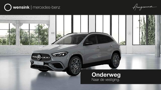 Mercedes-Benz GLA-KLASSE 250e Business Solution AMG | AMG Line plus | Panoramaschuifdak | 20" AMG-velgen | Head-Up | Parkeerpakket | Nightpakket |