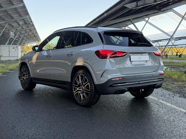 Mercedes-Benz GLA-KLASSE 250e Business Solution AMG | Night | AMG Line plus | Panoramaschuifdak | Head-Up | Trekhaak | 360 camera | Memory stoelen |