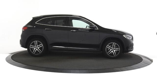 Mercedes-Benz GLA-KLASSE 250 e Business Line Stoelverwarming / Camera / Cruise