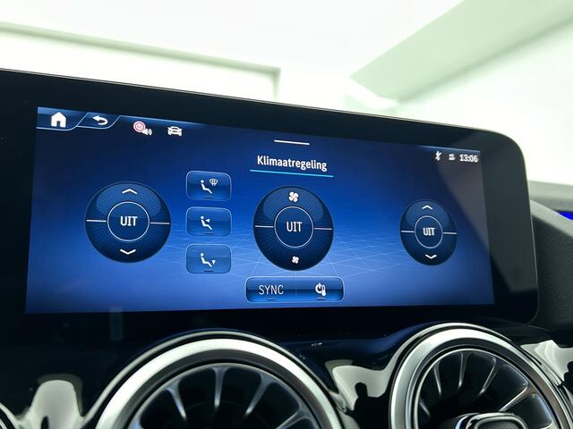 Mercedes-Benz GLA-KLASSE 180 Business Solution AMG | Nightpakket | Trekhaak | Smartphone Integratie | Panoramaschuifdak | Stoelverwarming | Multibeam LED | Keyless-Go comfortpakket |