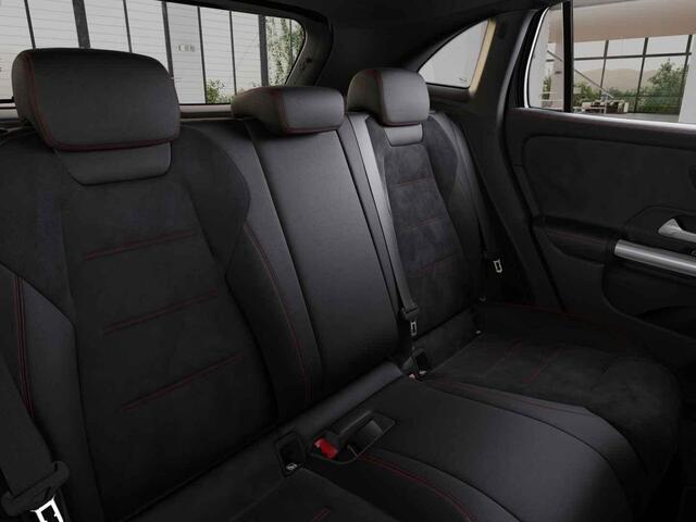 Mercedes-Benz GLA-KLASSE 180 Business Solution AMG