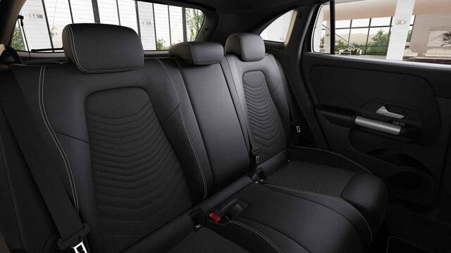 Mercedes-Benz GLA-KLASSE 250 e Luxury Line | Trekhaak | Rij assistentie pakket | Panoramadak | Memory stoelen |