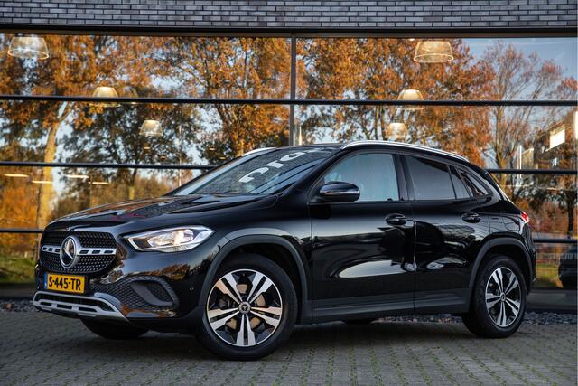 Mercedes-Benz GLA-KLASSE 180 , Trekhaak, Camera,