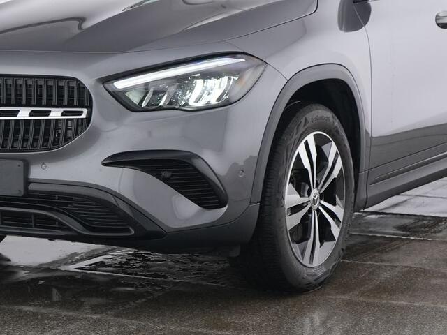 Mercedes-Benz GLA-KLASSE 250 e Plug-In Hybride Night Pakket | Memory Voorstoelen | Ledkoplampen | 11kW Laden | Stuur en Stoelverwarming. Inclusief 24 maanden MB Certified garantie voor Europa.