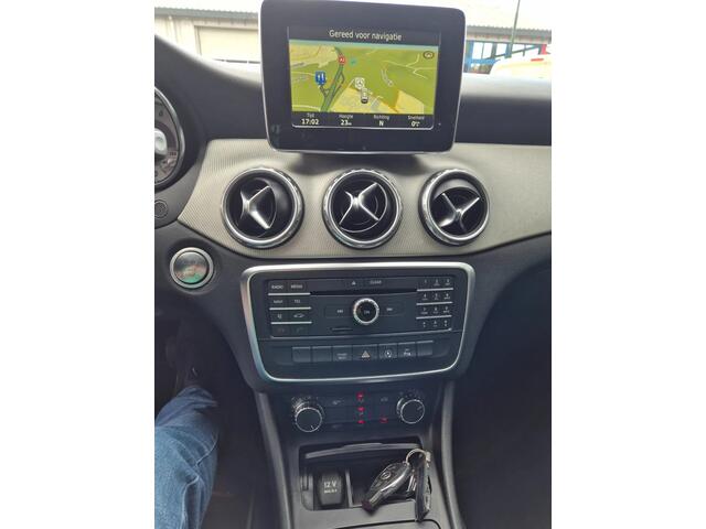 Mercedes-Benz GLA-KLASSE 200 Autom, Prestige