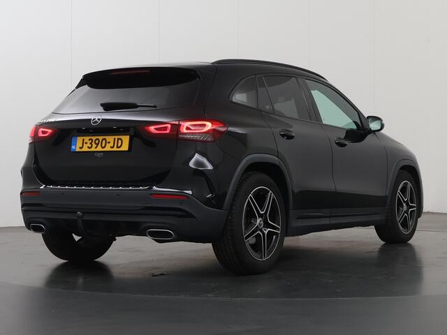 Mercedes-Benz GLA-KLASSE 200 Business Solution AMG | Night | Sfeerverlichting | Stoelverwarming | 19" lichtmetalen velgen | High Peformance LED koplampen |