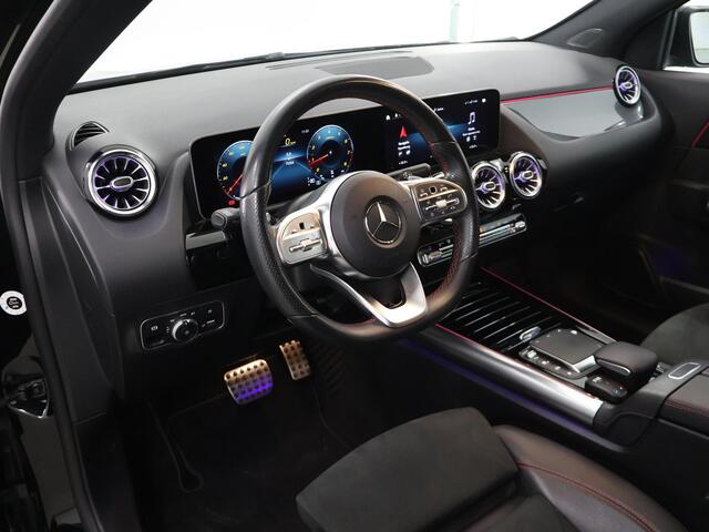 Mercedes-Benz GLA-KLASSE 200 Business Solution AMG | Night | Sfeerverlichting | Stoelverwarming | 19" lichtmetalen velgen | High Peformance LED koplampen |