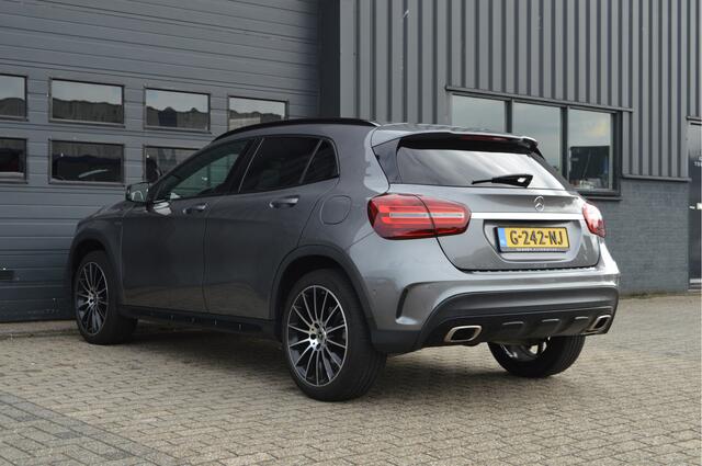 Mercedes-Benz GLA-KLASSE 180 Business Solution AMG | CAMERA |