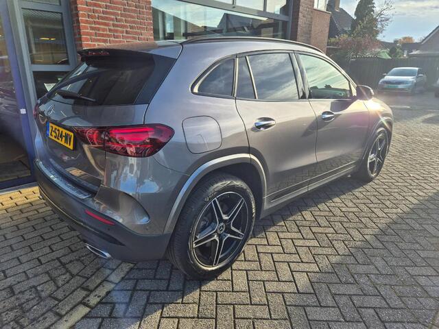 Mercedes-Benz GLA-KLASSE 250 HYbrid Automaat AMG line
