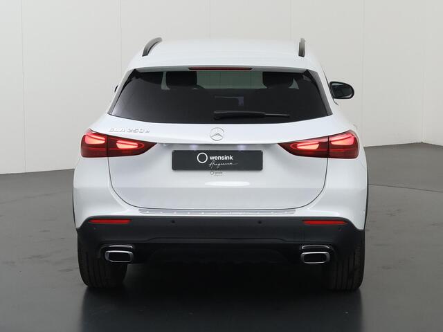 Mercedes-Benz GLA-KLASSE 250 e Star Edition AMG Line | Night | Stoelverwarming | Widescreen | Sfeerverlichting | Multibeam |