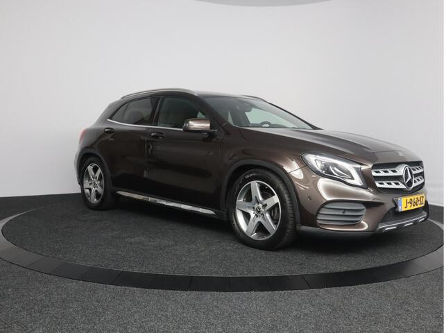 Mercedes-Benz GLA-KLASSE 200 Premium Plus | Half leder | Trekhaak |