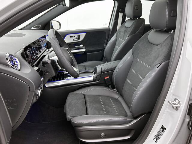 Mercedes-Benz GLA-KLASSE 250 e Business Solution AMG | AMG Line Plus pakket | Trekhaak | Winterpakket | Burmester® 3D sound systeem | GUARD 360 ° Vehicle protection Plus | Nightpakket | 360°-camera | Head-up display |