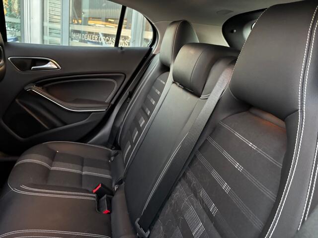 Mercedes-Benz GLA-KLASSE 200 PREMIUM PLUS AUTOMAAT PANORAMA NAVI PDC LMV