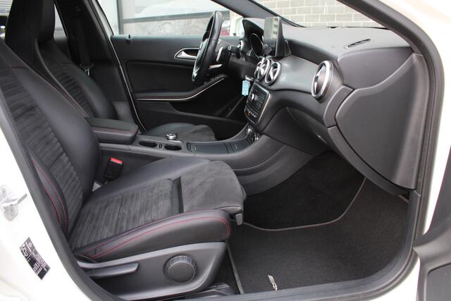 Mercedes-Benz GLA-KLASSE 250 4Matic Prestige / Camera / Trekhaak / Xenon
