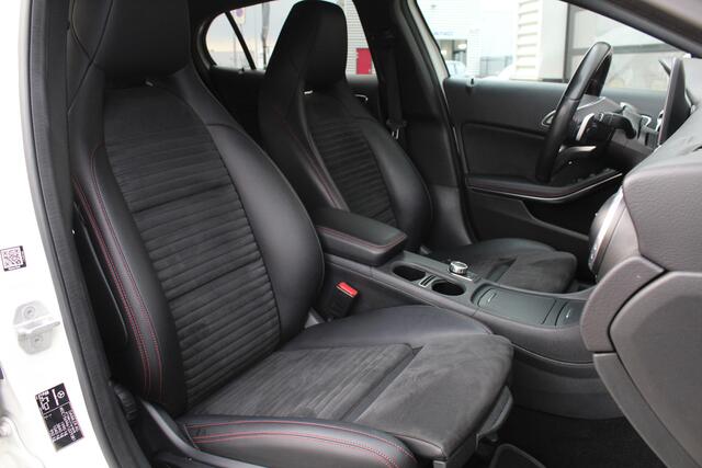 Mercedes-Benz GLA-KLASSE 250 4Matic Prestige / Camera / Trekhaak / Xenon