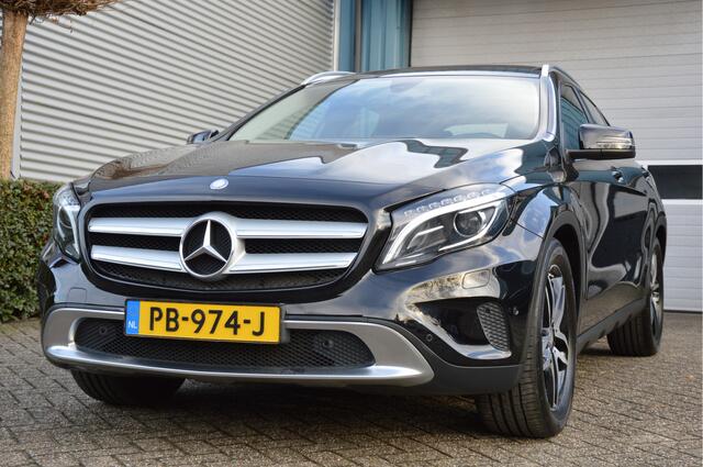 Mercedes-Benz GLA-KLASSE 180 Ambition CLIMA | CRUISE | PANORAMADAK | TREKHAAK | XENON | ENZ