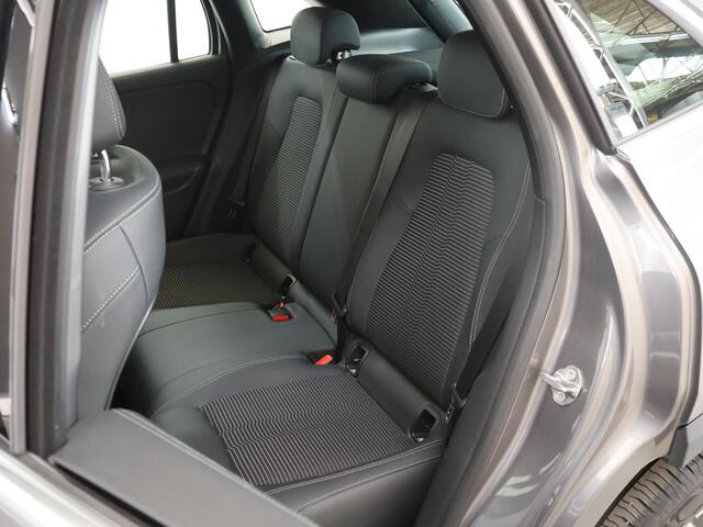 Mercedes-Benz GLA-KLASSE 250 e Luxury Line | Apple carplay | Widescreen cockpit |