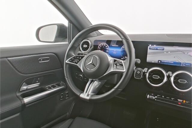 Mercedes-Benz GLA-KLASSE 250 e Plug-In Hybride Ledkoplampen | 11 kW Laden | Easy-Pack Achterklep | Apple CarPlay | Stoelverwarming | Inclusief 24 maanden MB Certified garantie voor Europa.