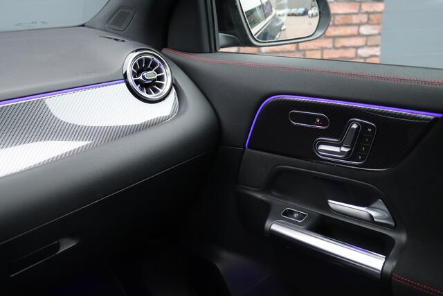 Mercedes-Benz GLA-KLASSE 250 e AMG Line | Panoramadak | Memory | Advanced Sound System | Surround Camera | Keyless Go | Sfeerverlichting | Nightpakket |