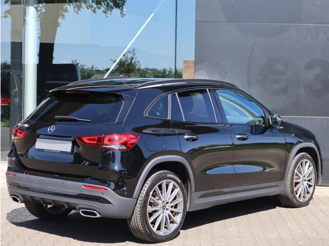 Mercedes-Benz GLA-KLASSE 250 e AMG Line