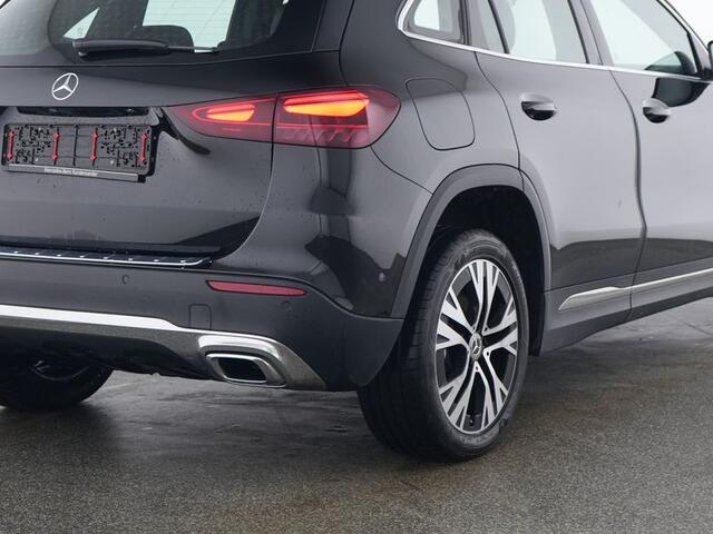 Mercedes-Benz GLA-KLASSE 250 e Plug-In Hybride Trekhaak | Ledkoplampen | Apple CarPlay | Stuur en Stoelverwarming | 11 kW laden. Inclusief 24 maanden MB Certified garantie voor Europa.