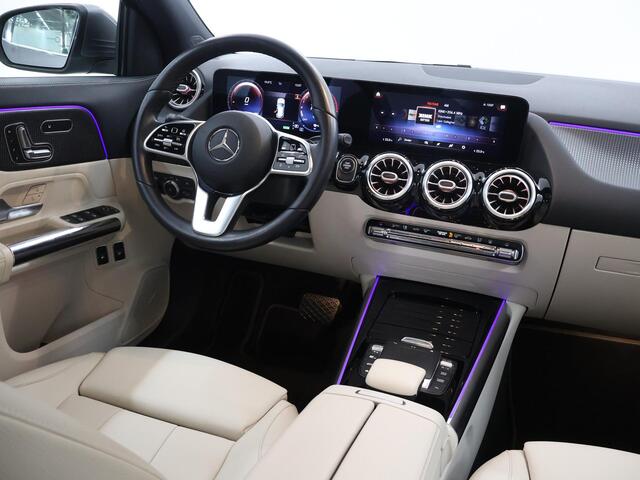 Mercedes-Benz GLA-KLASSE 250 e Business Solution Luxury Limited | Panoramadak | Trekhaak | Sfeerverlichting | Memory | Beige interieur | Sfeerverlichting |