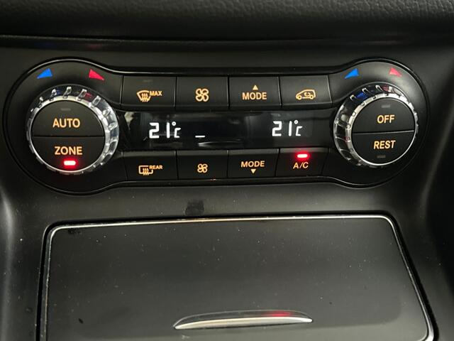 Mercedes-Benz GLA-KLASSE 200 Premium Automaat | Navigatie | Elektrische Achterklep | Lederen Bekleding