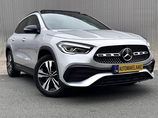 Mercedes-Benz GLA-KLASSE 220 d AMG PANO SFEER | ZO GOED ALS NIEUW !