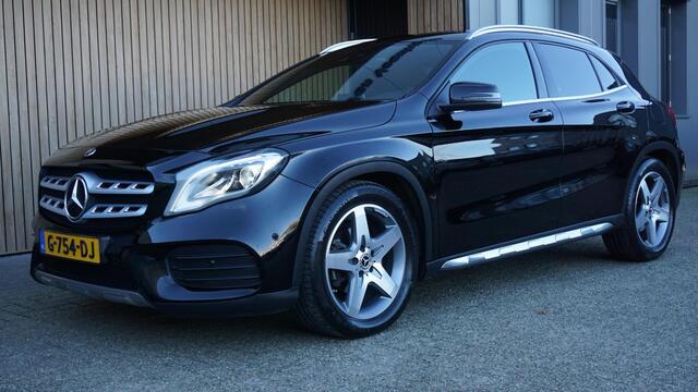 Mercedes-Benz GLA-KLASSE 180 122pk 2x AMG-Line Leder/Alcantara 18inch LM Keyless LED A-Camera *NL auto* 77686km!