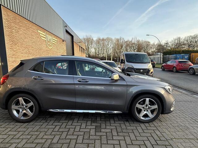Mercedes-Benz GLA-KLASSE 250 Premium Plus | 1E EIGENAAR | 12MND GARANTIE | LED | DAB | TREKHAAK | CRUISE | PANO |