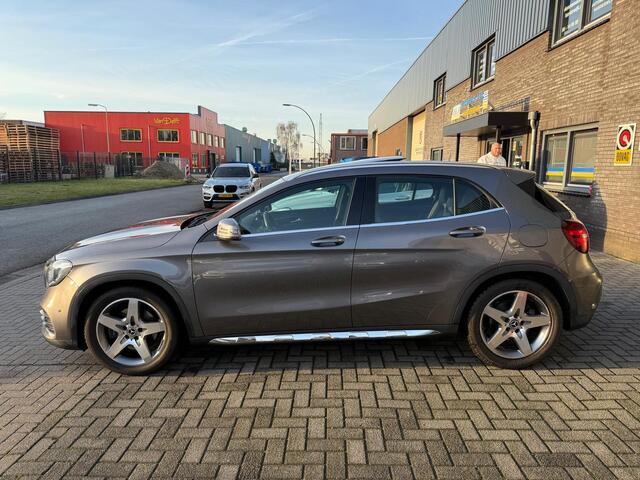 Mercedes-Benz GLA-KLASSE 250 Premium Plus | 1E EIGENAAR | 12MND GARANTIE | LED | DAB | TREKHAAK | CRUISE | PANO |
