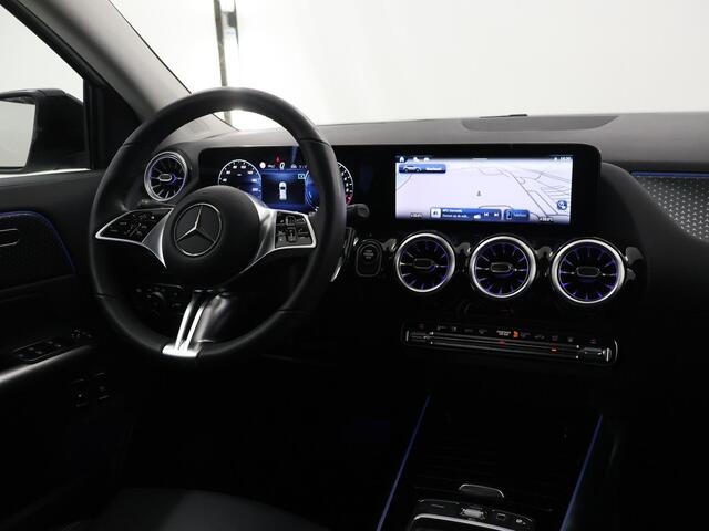 Mercedes-Benz GLA-KLASSE 250 e Star Edition Luxury Line | Night | Dakrails | Getint glas | Achteruitrijcamera | Stoelverwarming | Sfeerverlichting |