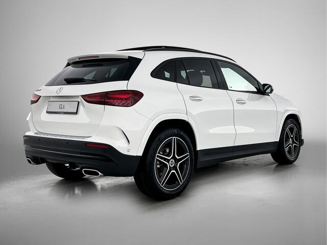 Mercedes-Benz GLA-KLASSE 180 Business Solution AMG | Premium Plus pakket | Trekhaak | Nightpakket | GUARD 360 ° Vehicle protection Plus | Smartphone integratie | Head-up display | 360°-camera | MULTIBEAM LED | Augmented Reality navigatie |