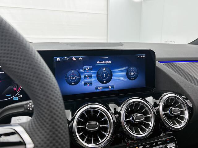 Mercedes-Benz GLA-KLASSE 180 Business Solution AMG | Premium Plus pakket | Trekhaak | Nightpakket | GUARD 360 ° Vehicle protection Plus | Smartphone integratie | Head-up display | 360°-camera | MULTIBEAM LED | Augmented Reality navigatie |