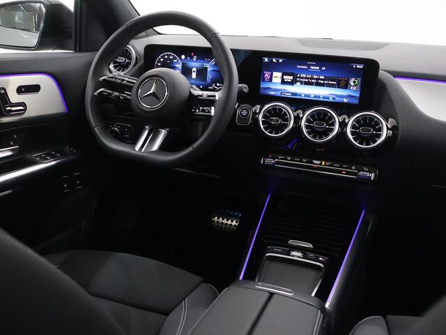 Mercedes-Benz GLA-KLASSE 250 e AMG Line | Panoramadak | Trekhaak | 20 inch | Night pakket |