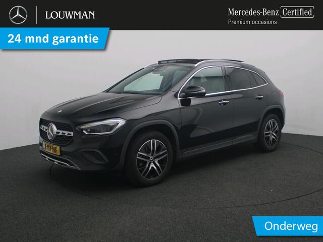 Mercedes-Benz GLA-KLASSE 200 Business Solution Luxury Trtekhaak | Panorama Schuif-Kanteldak | Apple CarPlay | Achteruitrijcamera | Soundsysteem | Inclusief 24 maanden MB Certified garantie voor Europa.