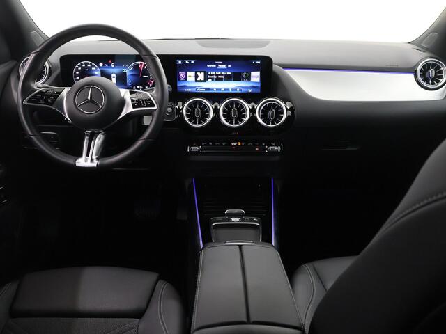 Mercedes-Benz GLA-KLASSE 250 e Luxury Line | Trekhaak | Night pakket | Apple carplay |