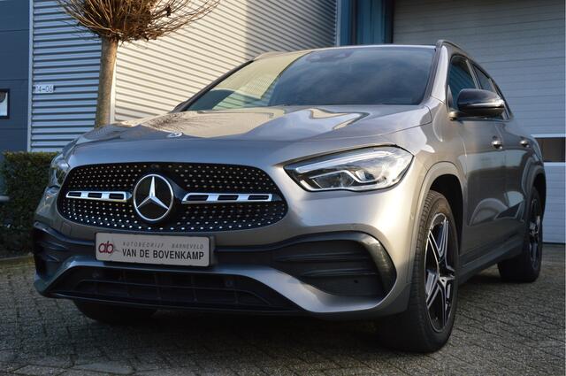Mercedes-Benz GLA-KLASSE 250 e AMG Line LED | CLIMA | SFEERVERLICHTING | CAMERA | DAB | CARPLAY | ENZ
