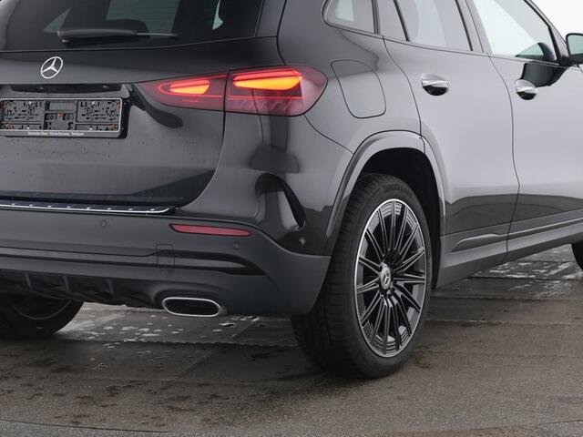 Mercedes-Benz GLA-KLASSE 250 e AMG Plug-In Hybride AMG | Night Pakket | Panorama Schuif-Kanteldak | Lederen Bekleding | Memory Voorstoelen | Stuur en Stoelverwarming. Inclusief 24 maanden Mercedes-Benz Certified garantie voor Europa.