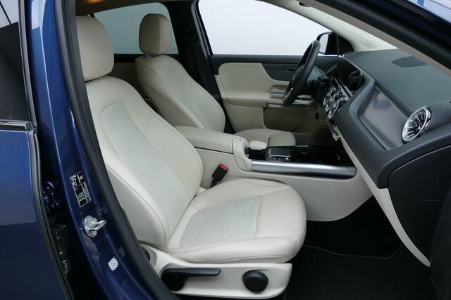 Mercedes-Benz GLA-KLASSE 200 165pk Luxury Line. 360 Camera, Carplay/Android, Elek Klep, Sfeerverlichting, Haak 1800kg