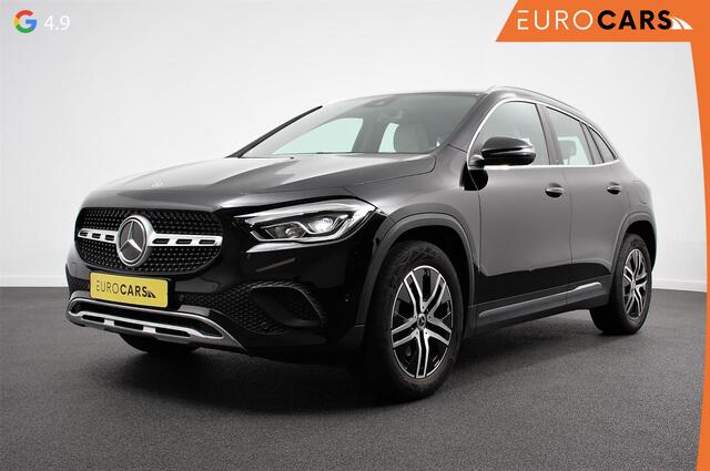 Mercedes-Benz GLA-KLASSE 200 Automaat Progressive Mercedes-Benz GLA-klasse 200 Progressive | Navigatie | Camera | Lederen Bekleding | Elektrische Achterklep | DAB LED |