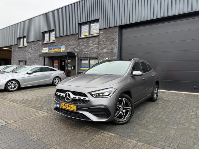 Mercedes-Benz GLA-KLASSE 250 e Business Solution AMG Limited | 2E EIGENAAR | 12MND GARANTIE | PANODAK | LED | DAB | SFEERVERLICHTING | MEMORY |