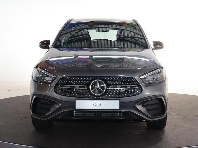 Mercedes-Benz GLA-KLASSE 250 e Business Solution AMG | Trekhaak | Winterpack | Dodehoek detectie | Apple Carplay |
