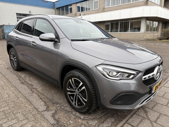 Mercedes-Benz GLA-KLASSE 250 e Business Line