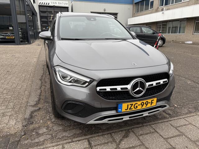 Mercedes-Benz GLA-KLASSE 250 e Business Line