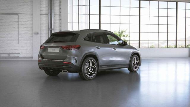 Mercedes-Benz GLA-KLASSE 250 e AMG Line | Premium plus | Night pakket | Panoramadak |