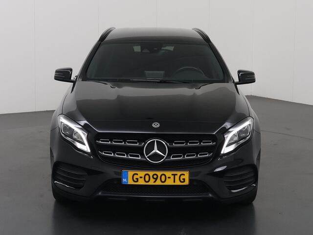 Mercedes-Benz GLA-KLASSE 180 Business Solution AMG Limited | Night | Stoelverwarming | Achteruitrijcamera | Keyless | 19" lichtmetalen velgen |