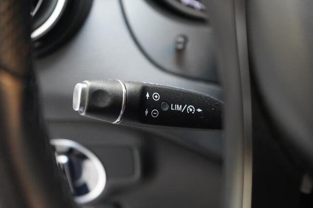 Mercedes-Benz GLA-KLASSE 200 Premium Plus AMG pakket | Leder | Sportstoelen | Camera | Navigatie | Unieke km-stand